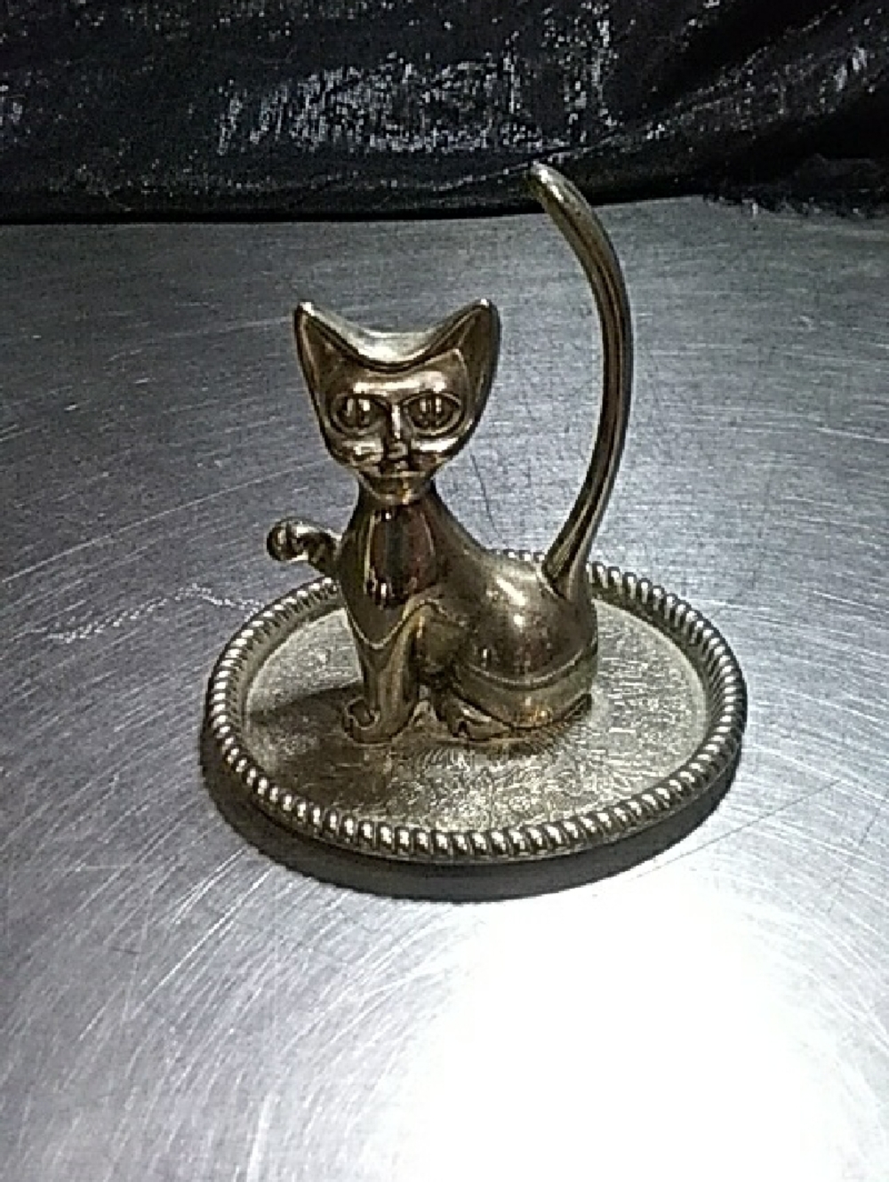 Silver Cat Ring Holder Jewelry Dish - Silver Cat Figurine